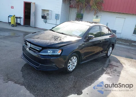 2013 Volkswagen Jetta Hybrid Se/Sel/Sel Premium z USA, uszkodzony, nr VIN 3VW637AJ3DM311665